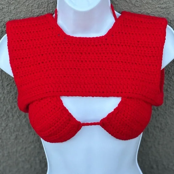 Red Crochet Handmade Bikini Set - Picture 5 of 11
